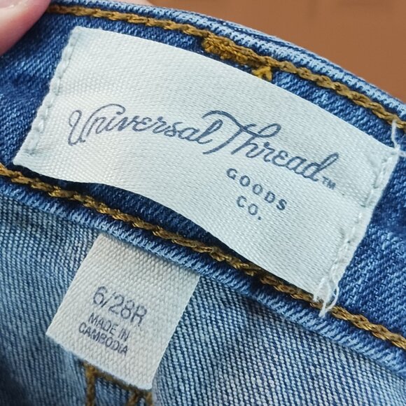 #306 2/$15 - Universal Thread Blue High-Rise Skinny Jeans 6/28R - Picture 6 of 8